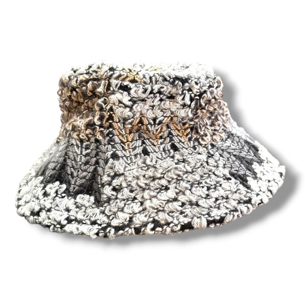 Coco + Carmen Grey Boucle Knit Bucket Hat Satin Lined Chevron One Size NEW